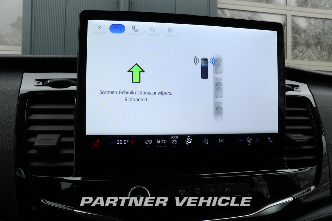 frontLeft : Ford Transit  Connect 100PK Minibussar skåpbilar