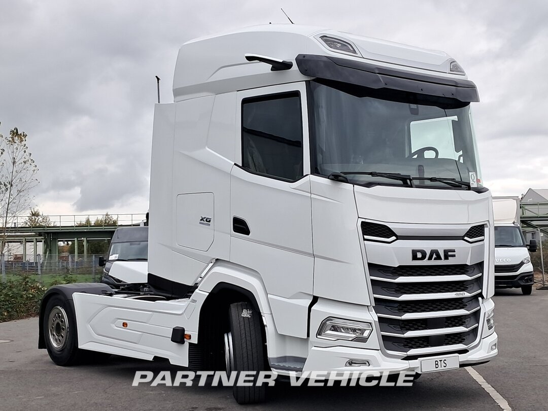 frontLeft : DAF XG 480 sattelzugmaschine