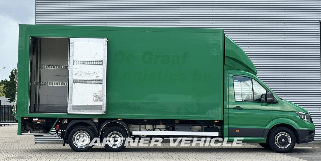 frontLeft : Volkswagen Crafter 177pk BE Combinaison