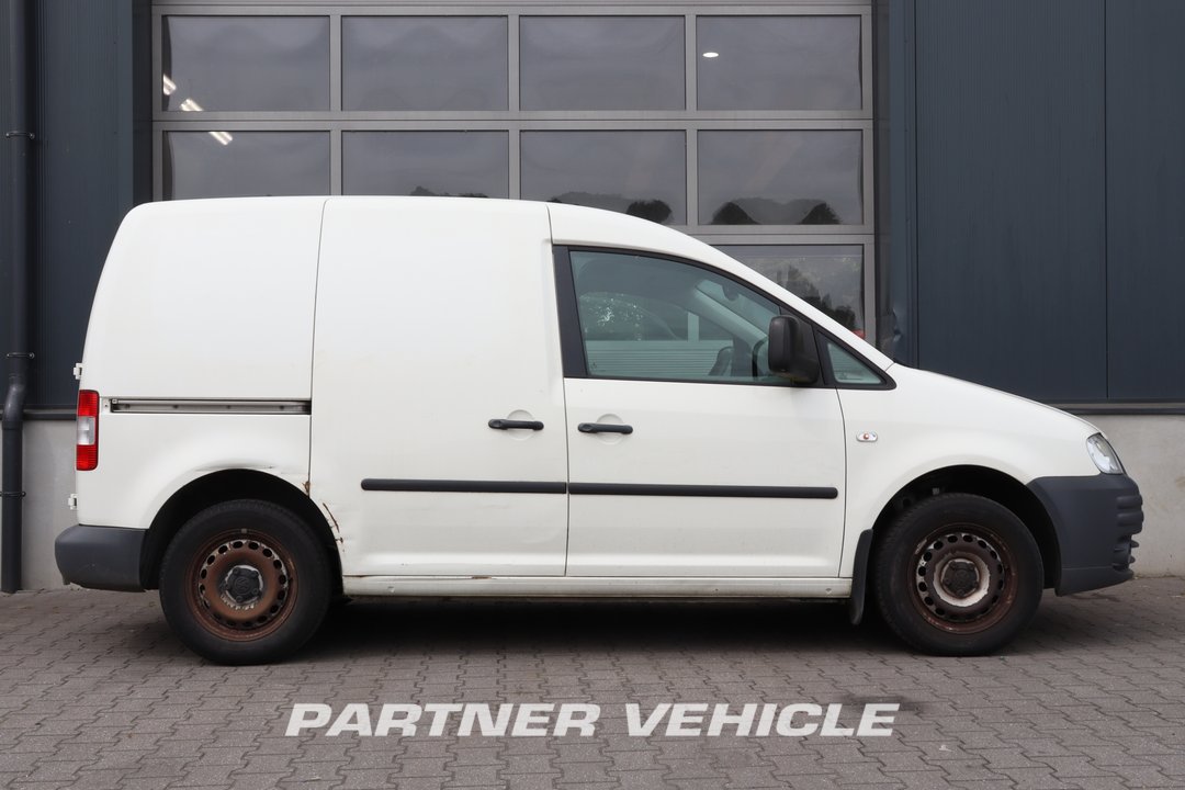 frontLeft : Volkswagen Caddy 1.9 TDI Затворен ван