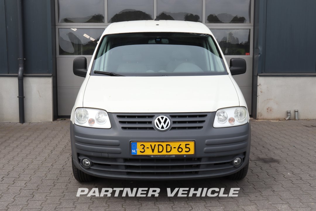 frontLeft : Volkswagen Caddy 1.9 TDI Затворен ван