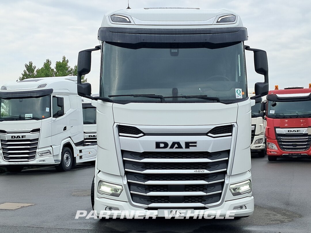 frontLeft : DAF XG 480 وحدات الجر