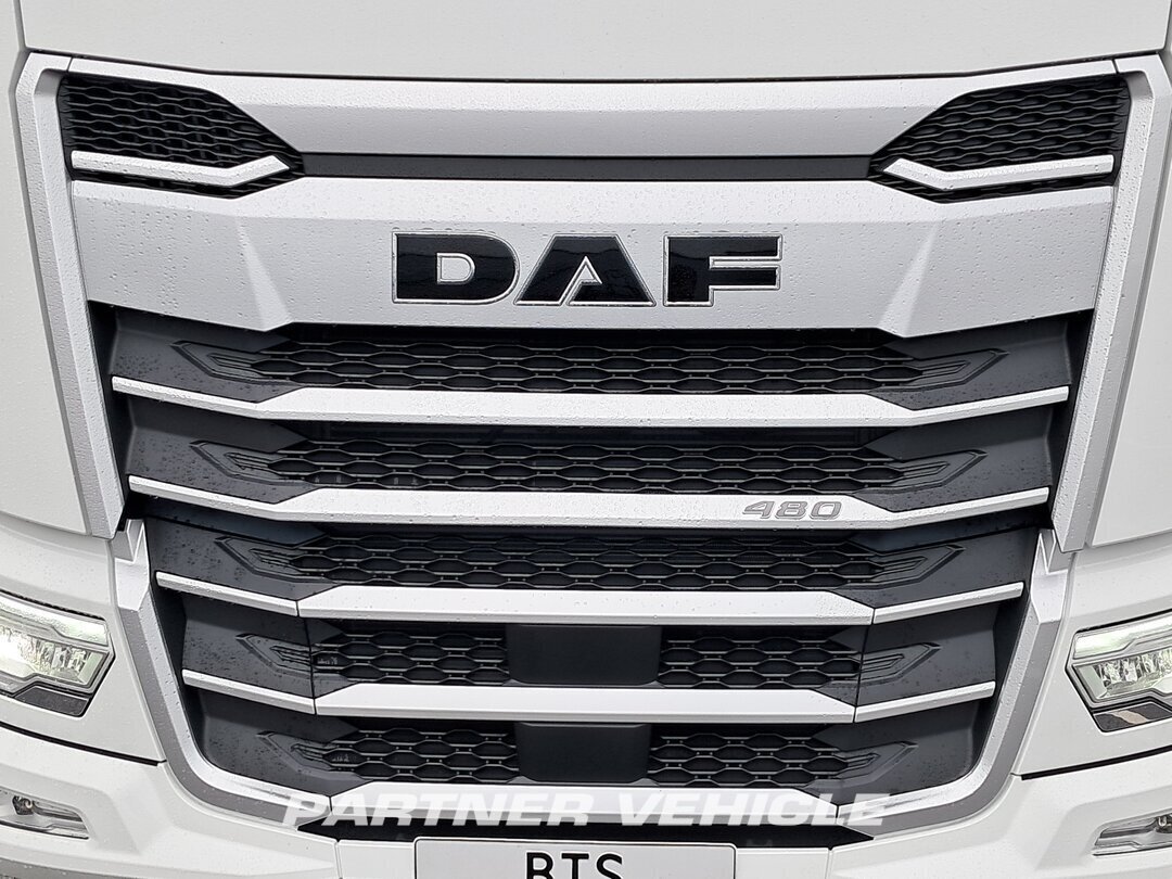 frontLeft : DAF XG 480 وحدات الجر