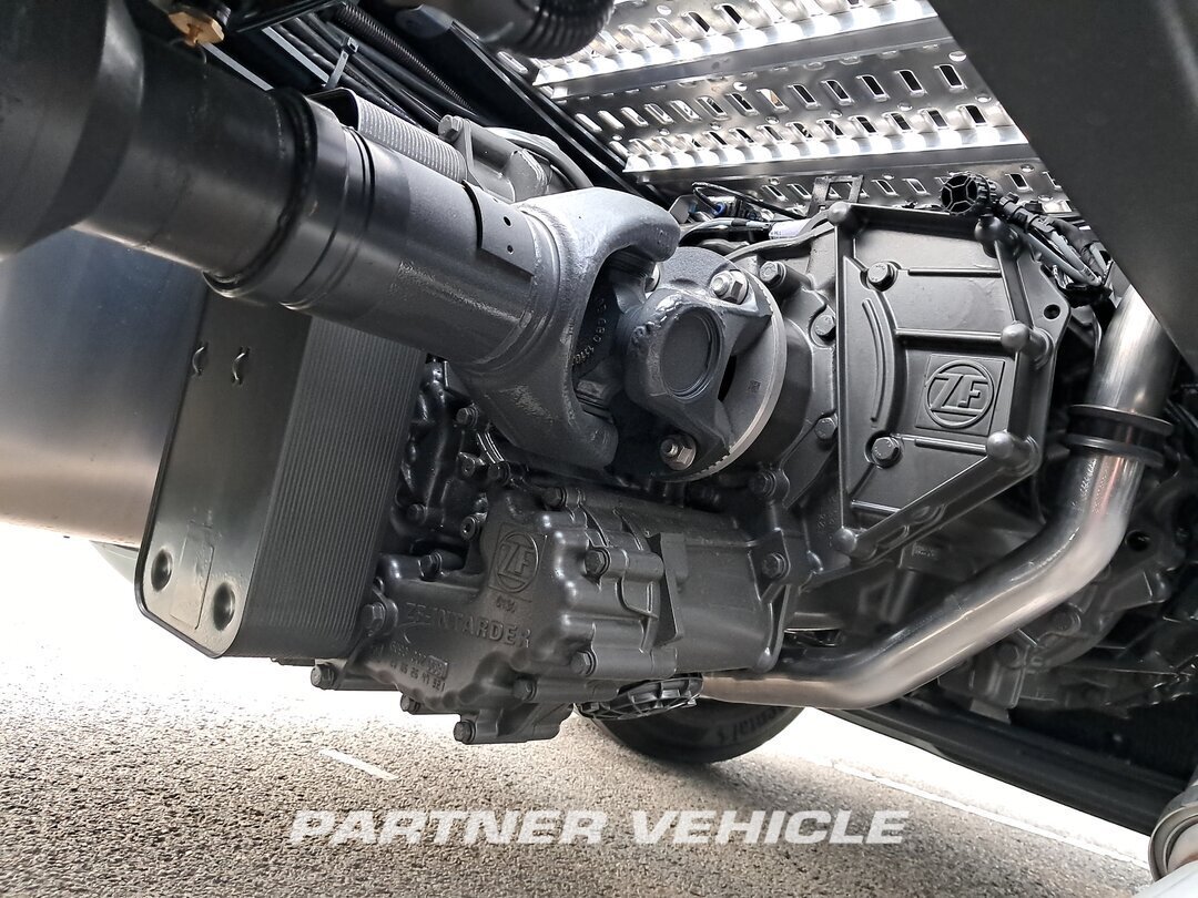 frontLeft : DAF XG 530 Cabeza tractora
