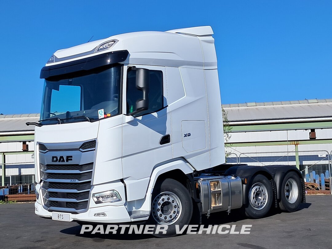 DAF XG 530 6X2 وحدات الجر