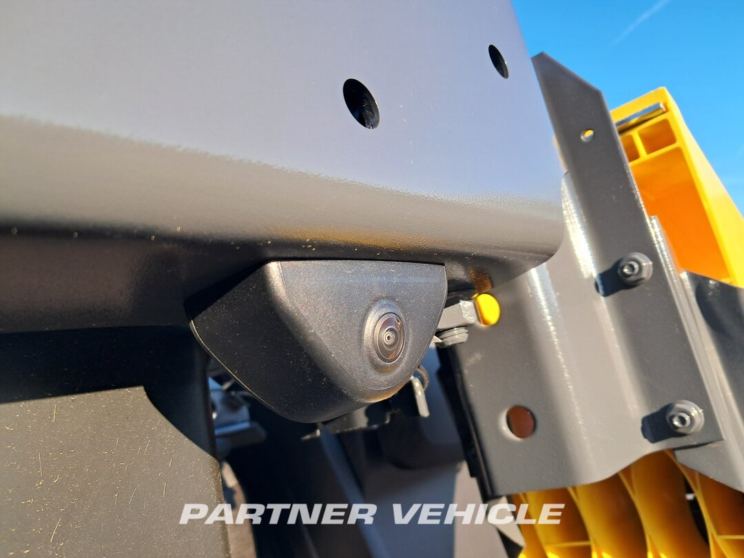 frontLeft : DAF XG 530 Тягач