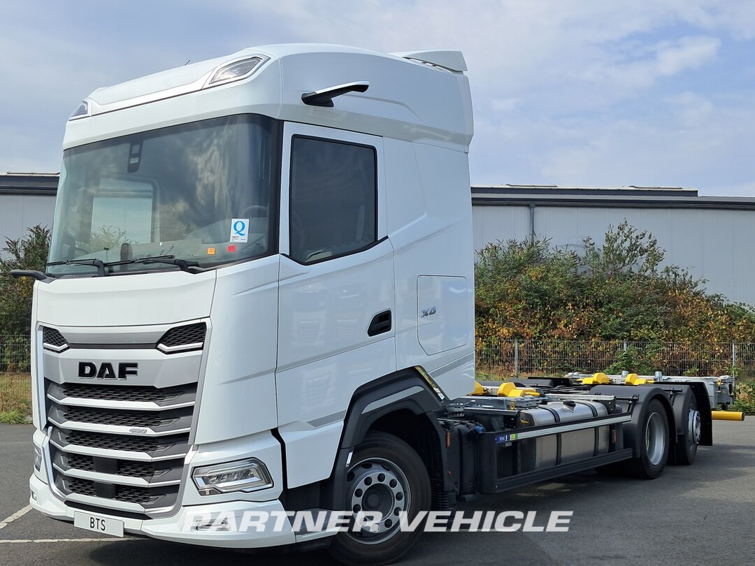 DAF XG 480 6X2  Camion à Caisse Mobile