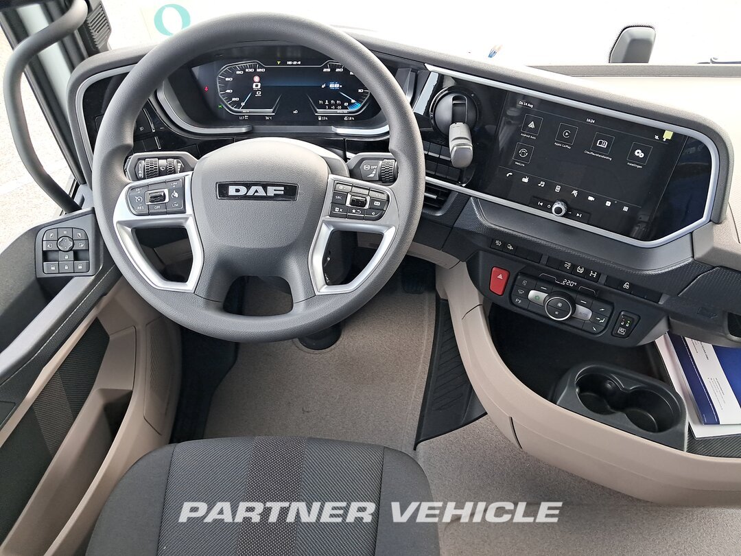 frontLeft : DAF XG 480 Ciężarówki Z Nadwoziem Wymiennym