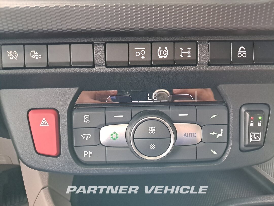 frontLeft : DAF XG 480 Ciężarówki Z Nadwoziem Wymiennym
