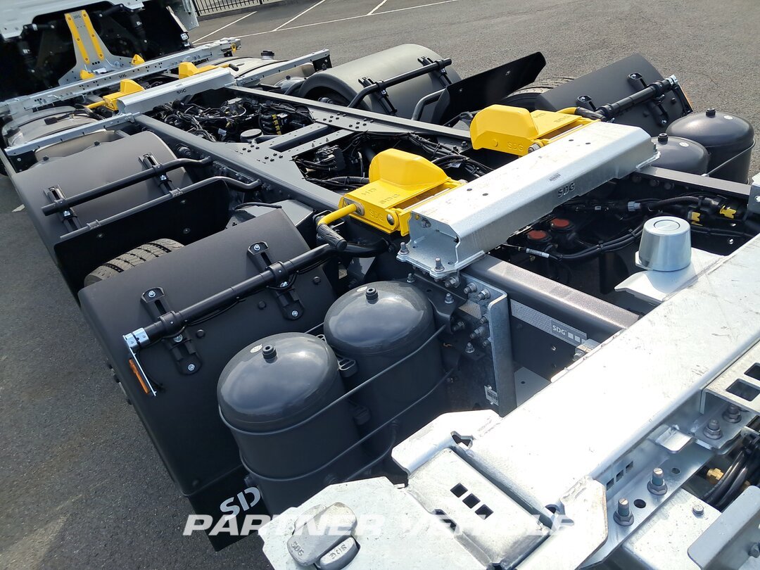 frontLeft : DAF XG 480 Ciężarówki Z Nadwoziem Wymiennym