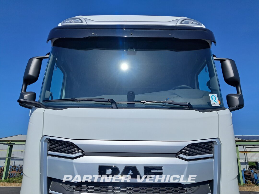 frontLeft : DAF XG 530 Trekker