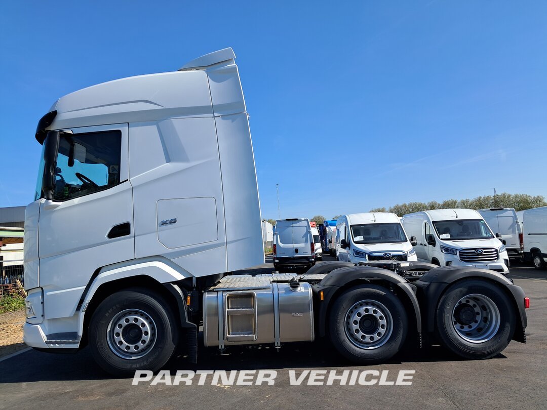 frontLeft : DAF XG 530 Trekker