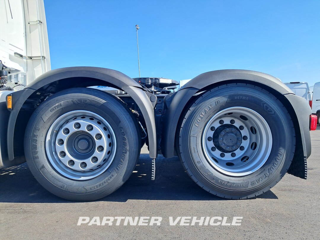 frontLeft : DAF XG 530 Trekker