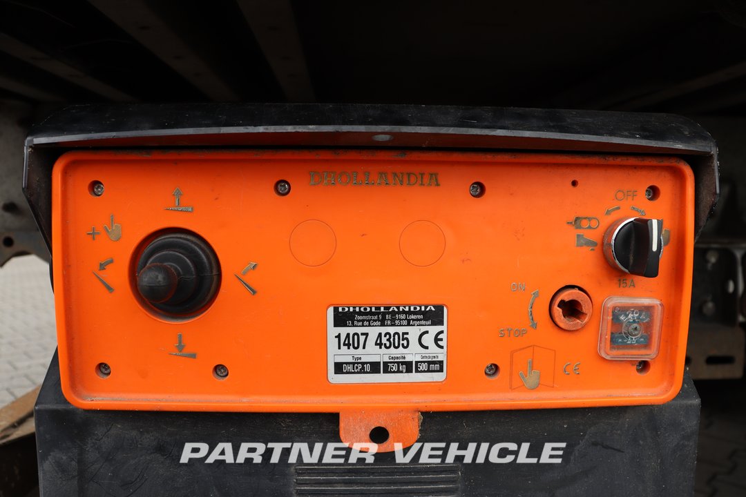 frontLeft : Ford 2.2 TDCi 155PK Containere pentru