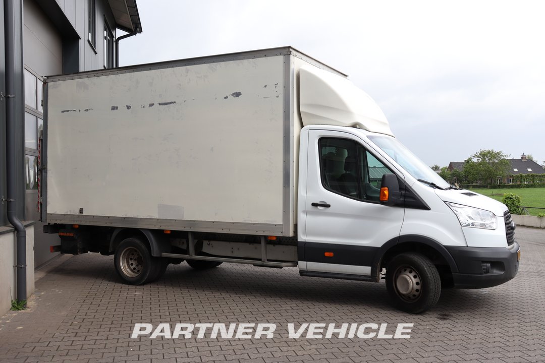 frontLeft : Ford 2.2 TDCi 155PK Containere pentru