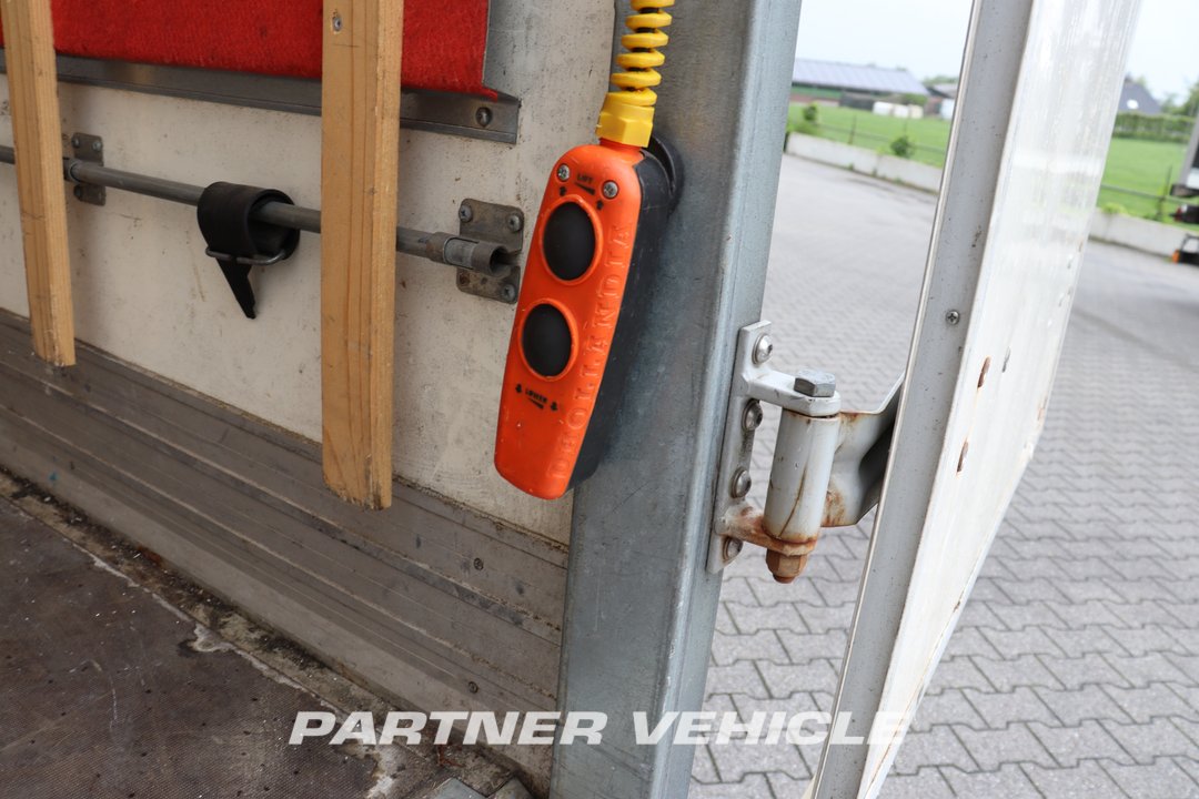 frontLeft : Ford 2.2 TDCi 155PK Containere pentru