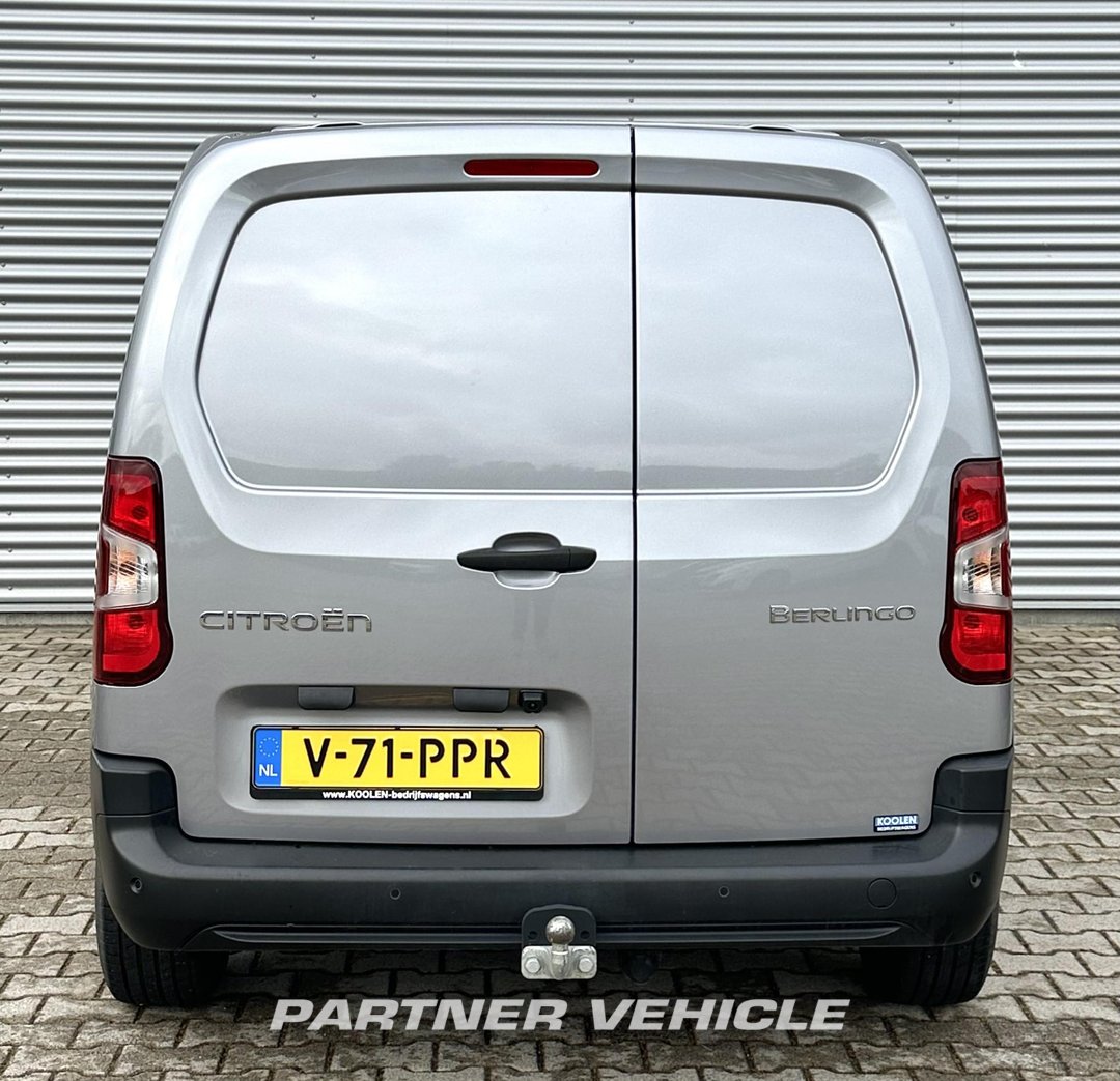 frontLeft : Citroën 1.5 hdi automaat Closed box van