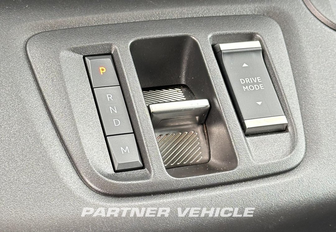 frontLeft : Citroën 1.5 hdi automaat Closed box van