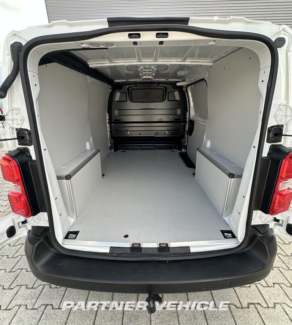 frontLeft : Peugeot Expert 145 PK Minibussar skåpbilar