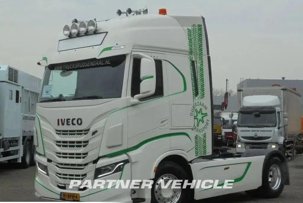 Iveco S-Way 460 4X2 Trattore stradale