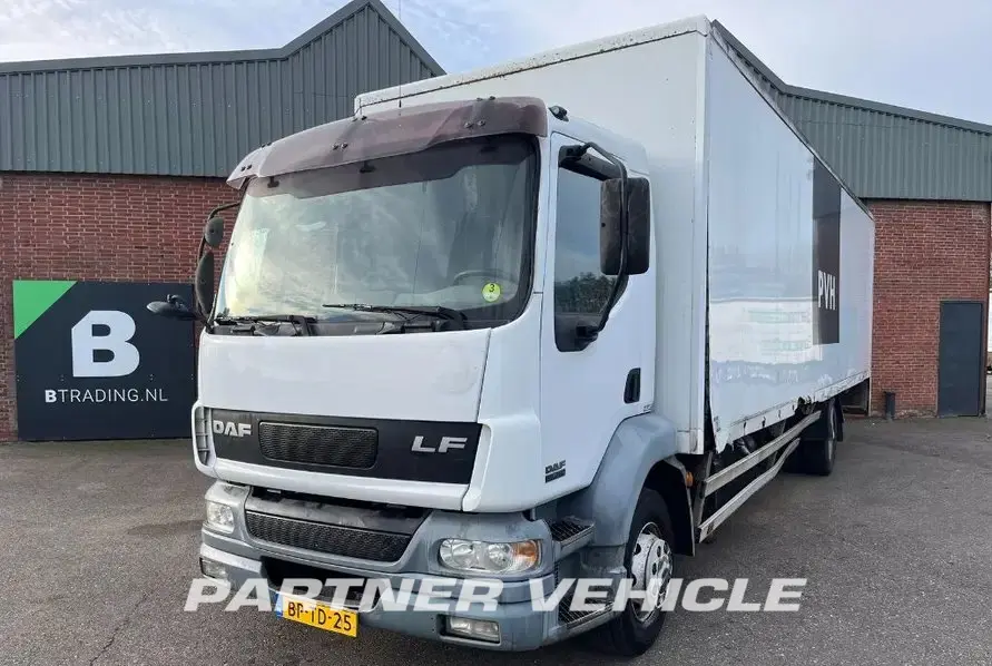 DAF LF55.250 4X2  Furgon