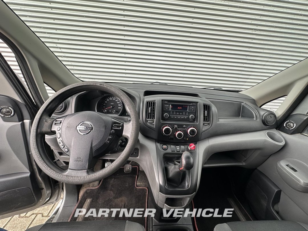 frontLeft : Nissan NV 200 Airco|Cruise|Camera Minibusevi furgoni