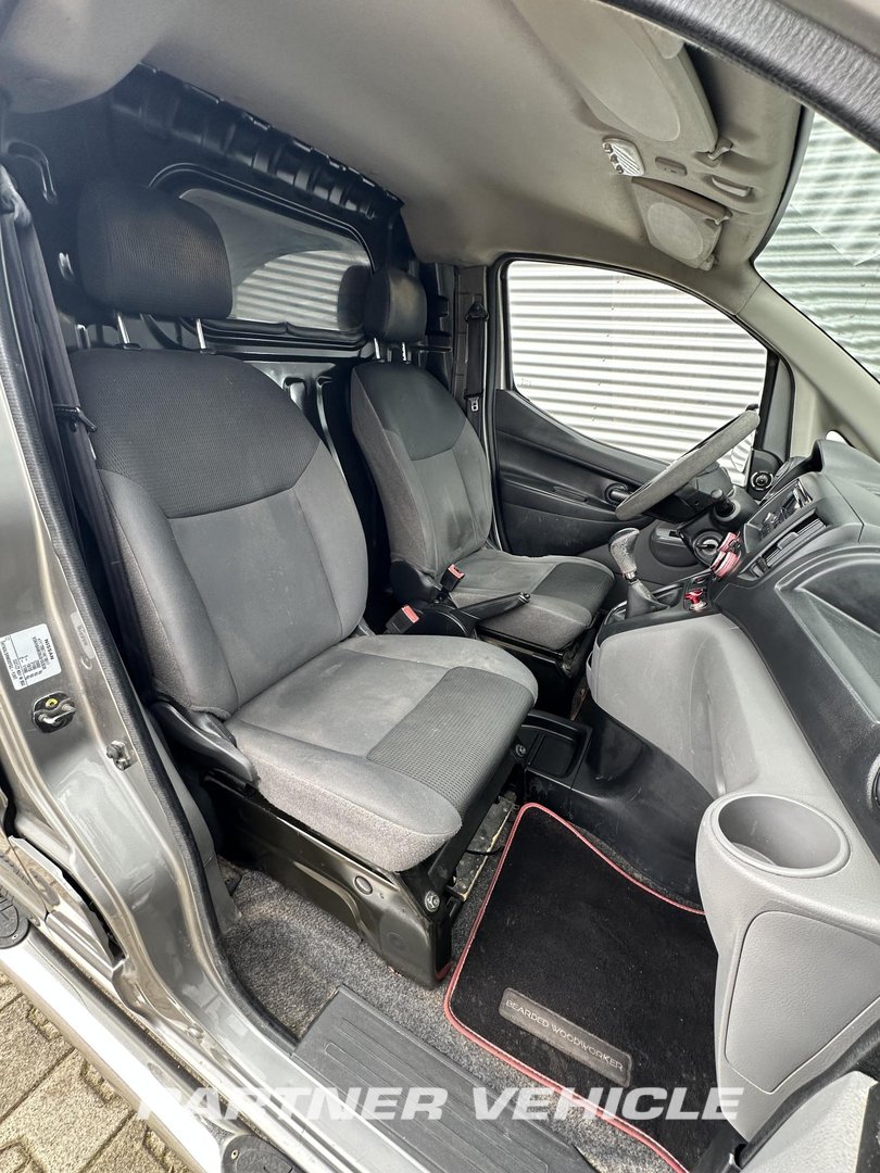 frontLeft : Nissan NV 200 Airco|Cruise|Camera Minibusevi furgoni