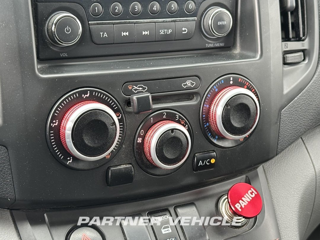 frontLeft : Nissan NV 200 Airco|Cruise|Camera Minibusevi furgoni