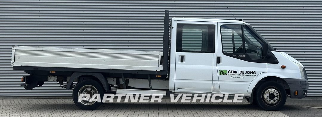 frontLeft : Ford Transit 105pk Minibusevi furgoni