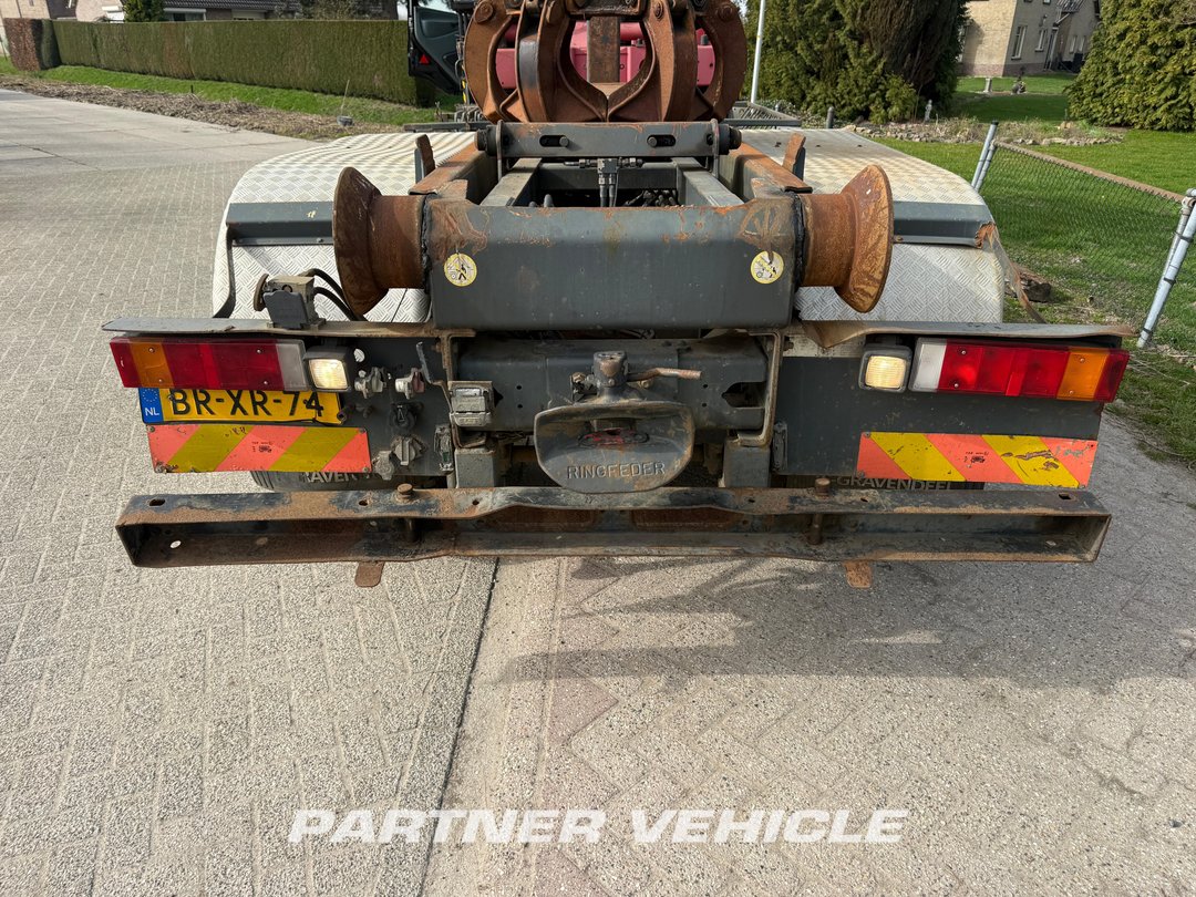frontLeft : DAF CF85.430 Kamion s kukom za podizanje tereta
