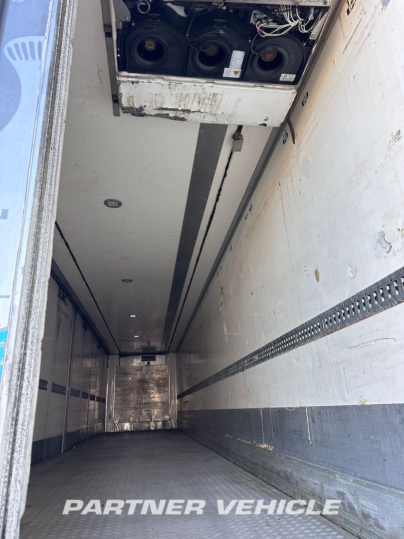 frontLeft : Ekeri  Refrigerated Semi-Trailer