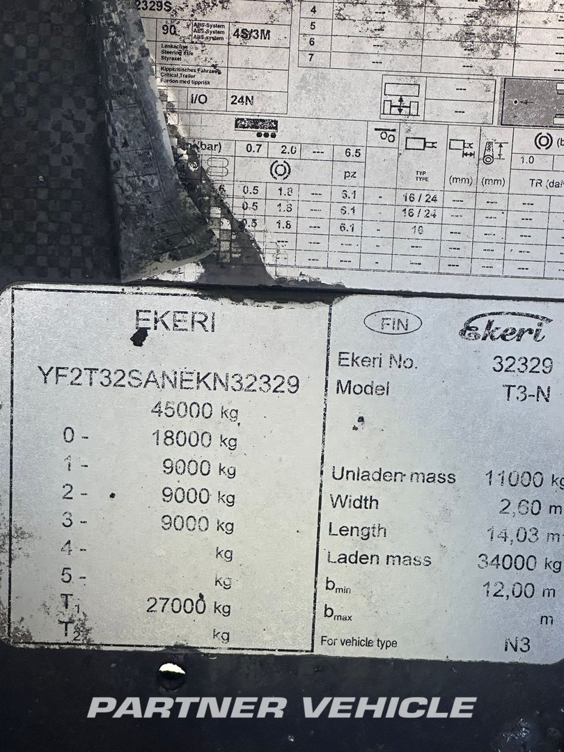 frontLeft : Ekeri  Refrigerated Semi-Trailer