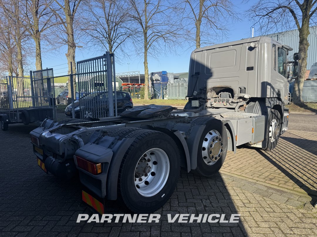 frontLeft : Scania P380 Tractor Unit