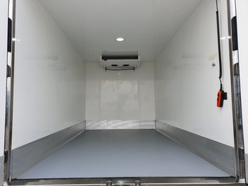 Foto van Gebruikt Lichte bedrijfsauto Mercedes Sprinter 2020