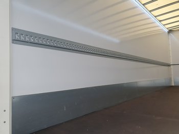 Foto van Gebruikt Bakwagen DAF CF 4X2 2020