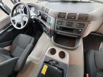 Foto van Gebruikt Bakwagen DAF CF 4X2 2020