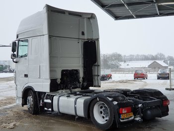 Foto van Gebruikt Trekker DAF XF 4X2 2017