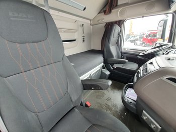 Foto van Gebruikt Trekker DAF XF 4X2 2017