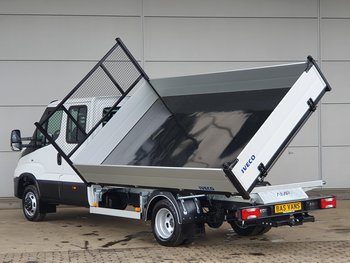 Foto van Nieuw Lichte bedrijfsauto Iveco Daily