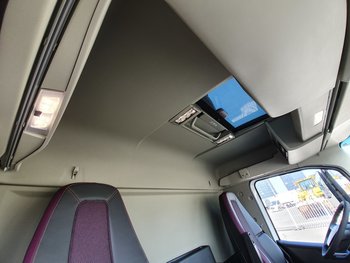 Foto van Gebruikt Bakwagen Volvo 4X2 2021