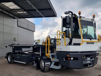 Foto van Nieuw Terminal trekker Terberg BC183 4X2