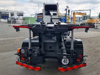 Foto van Nieuw Terminal trekker Terberg BC183 4X2