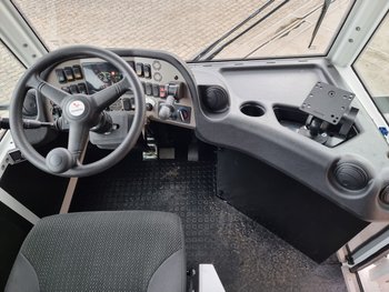 Foto van Nieuw Terminal trekker Terberg BC183 4X2