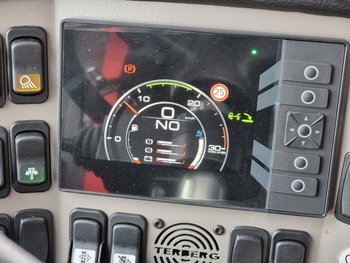 Foto van Nieuw Terminal trekker Terberg BC183 4X2