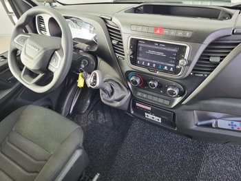 Foto van Gebruikt Lichte bedrijfsauto Iveco Daily 2024