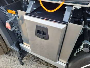 Foto van Gebruikt Bakwagen DAF XF 8X2 2025