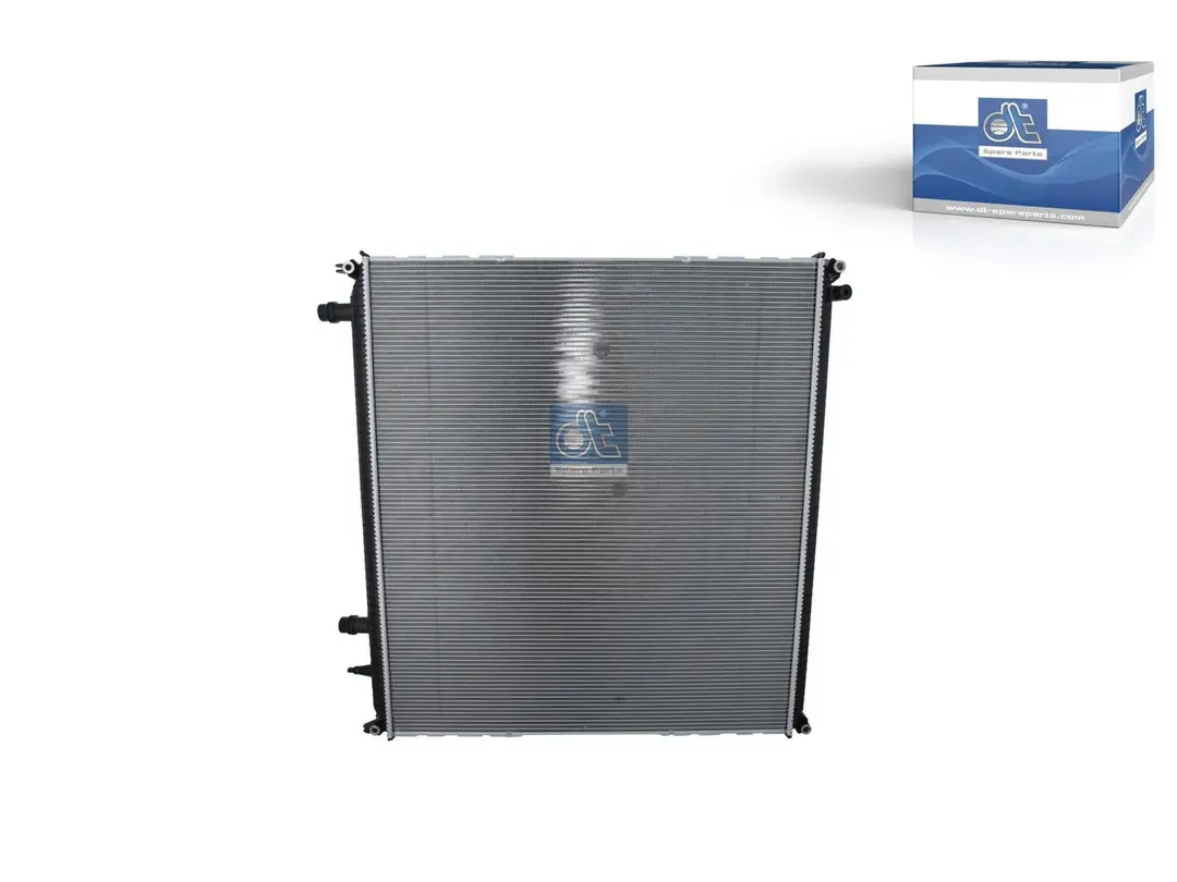 Radiator DT Spare Parts 81061010077