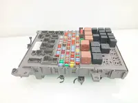 Caja de fusibles Renault 7423341346 Caja de fusibles Renault 7423341346